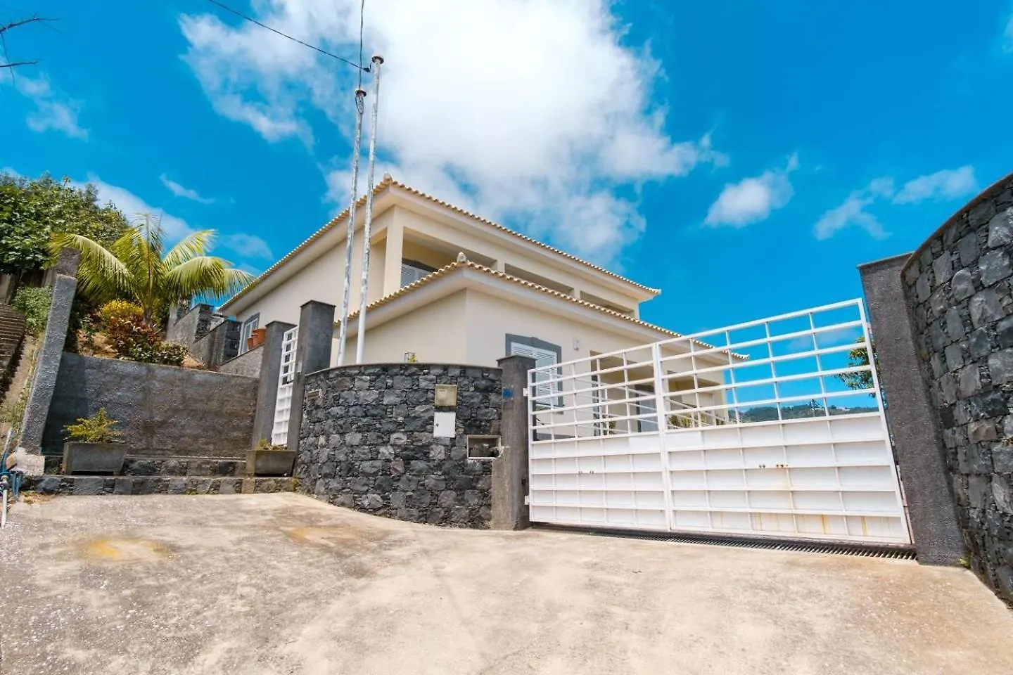 Guestready - Spacious Stay With Sea Views Caniço Apartament